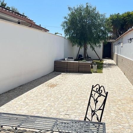 Casa Vacanza Fiera Di Roma ポンテ・ガレリア エクステリア 写真