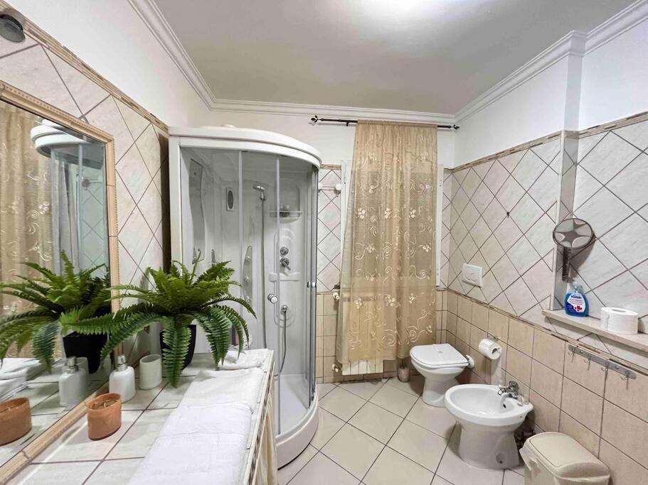 Casa Vacanza Fiera Di Roma ポンテ・ガレリア エクステリア 写真
